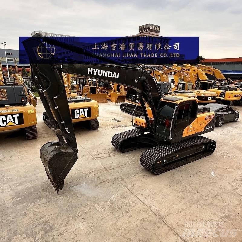 Hyundai R225 Crawler excavators