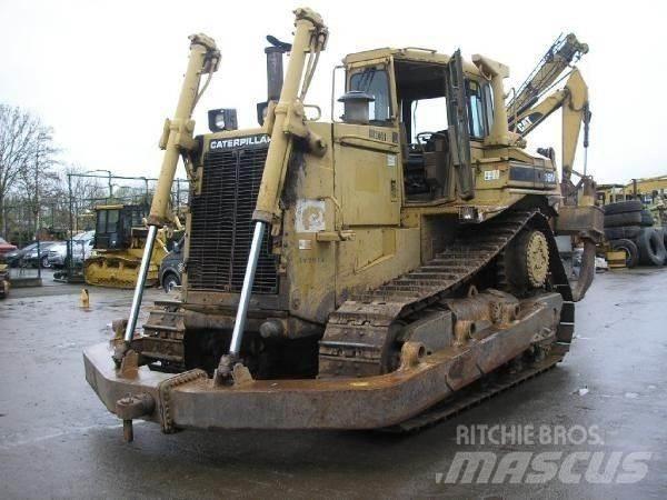 CAT D8N Crawler dozers