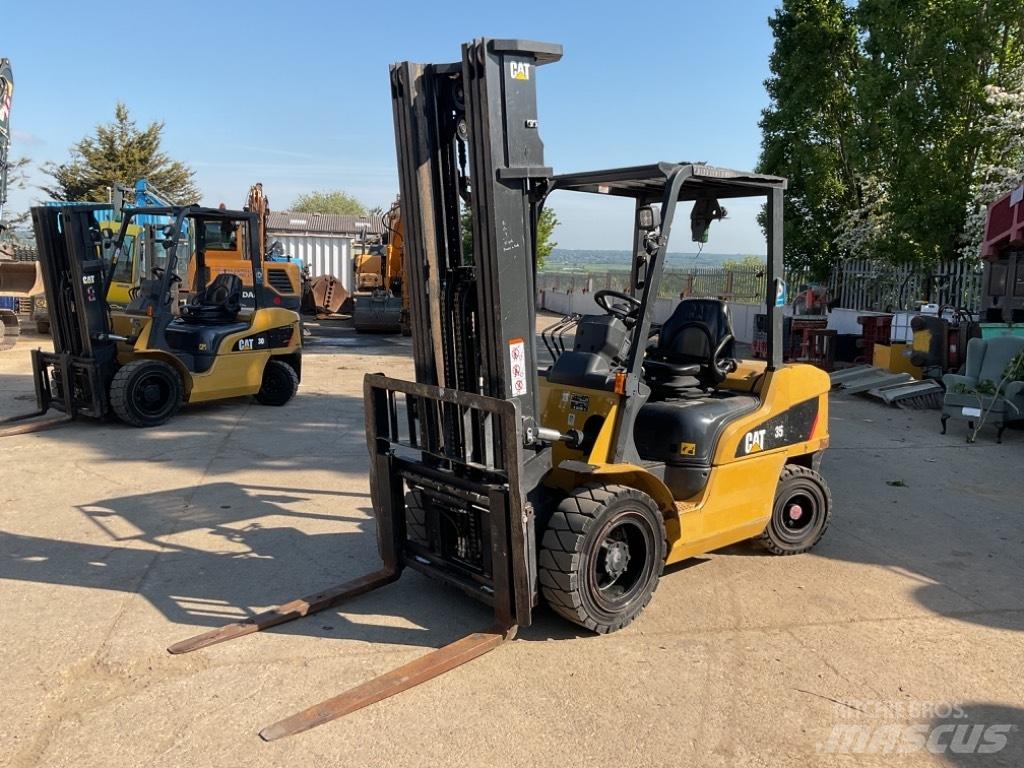 CAT DP35NT Diesel trucks