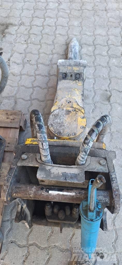 Epiroc SB 302 Hammers / Breakers