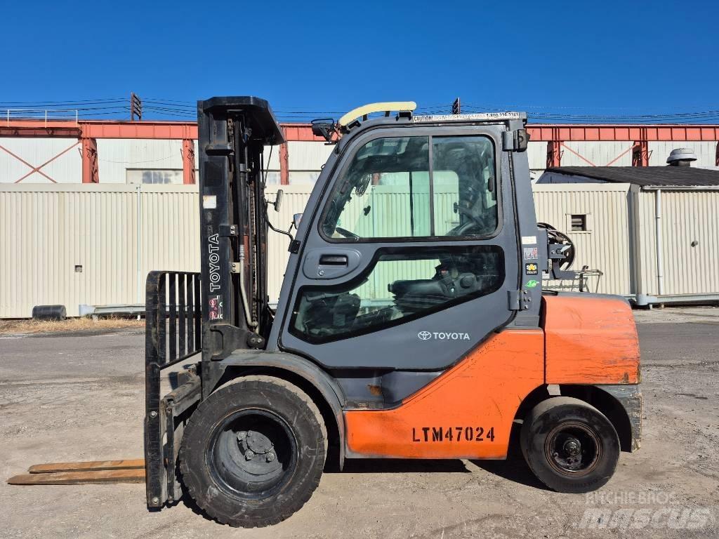 Toyota 8 FGU 30 Forklift trucks - others