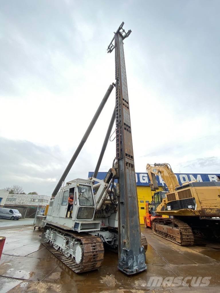 Hitachi KH 150-3 Piling rigs