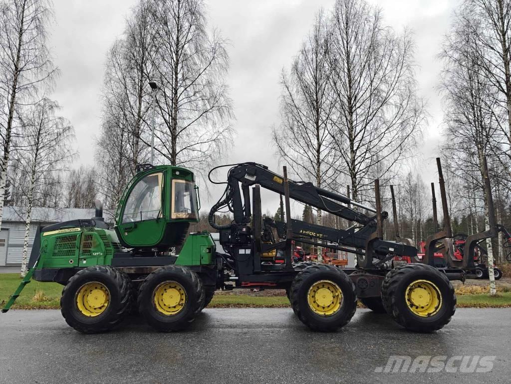 John Deere 1210 E Forwarders