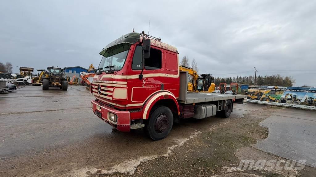 Mercedes-Benz 1827 Vehicle transporters