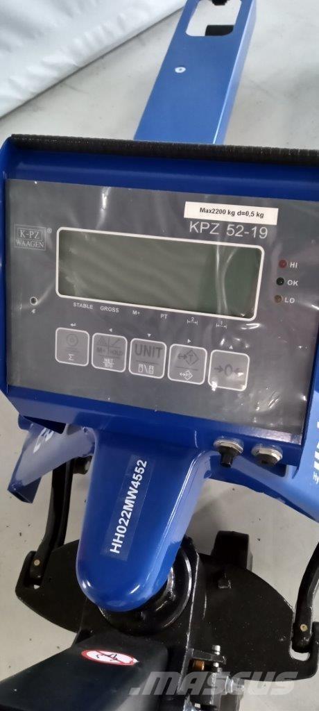  [div] 71-9 Hand pallet truck