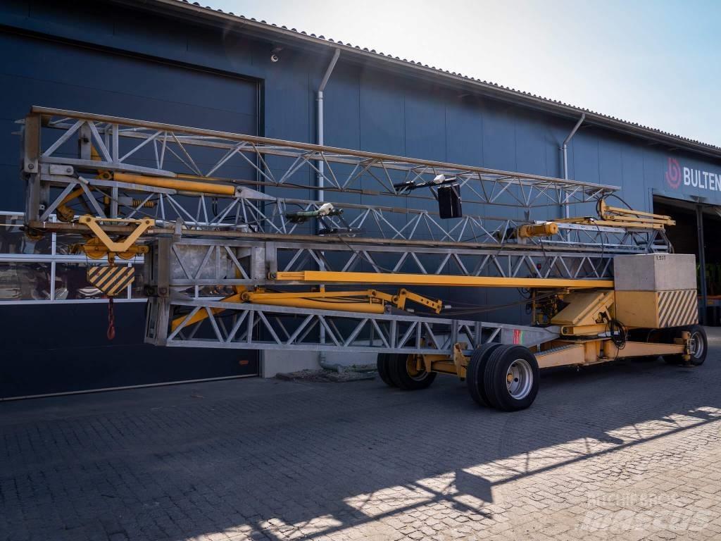 Potain GMH 519 Self erecting cranes