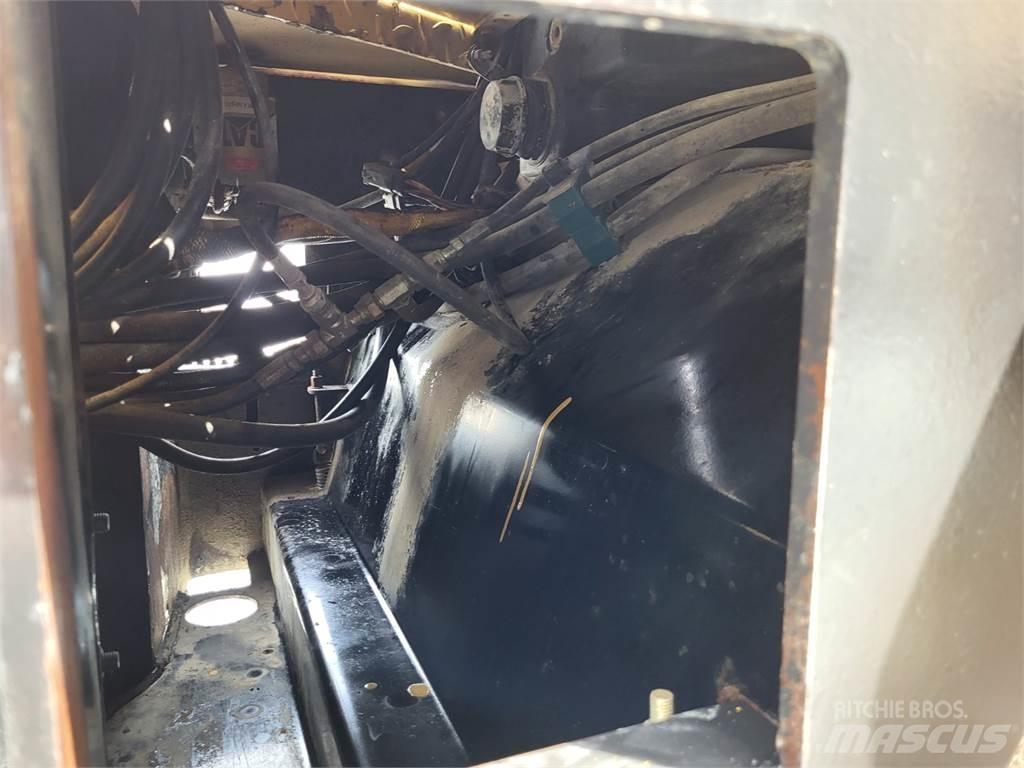 CAT CB-224E Construction - Others