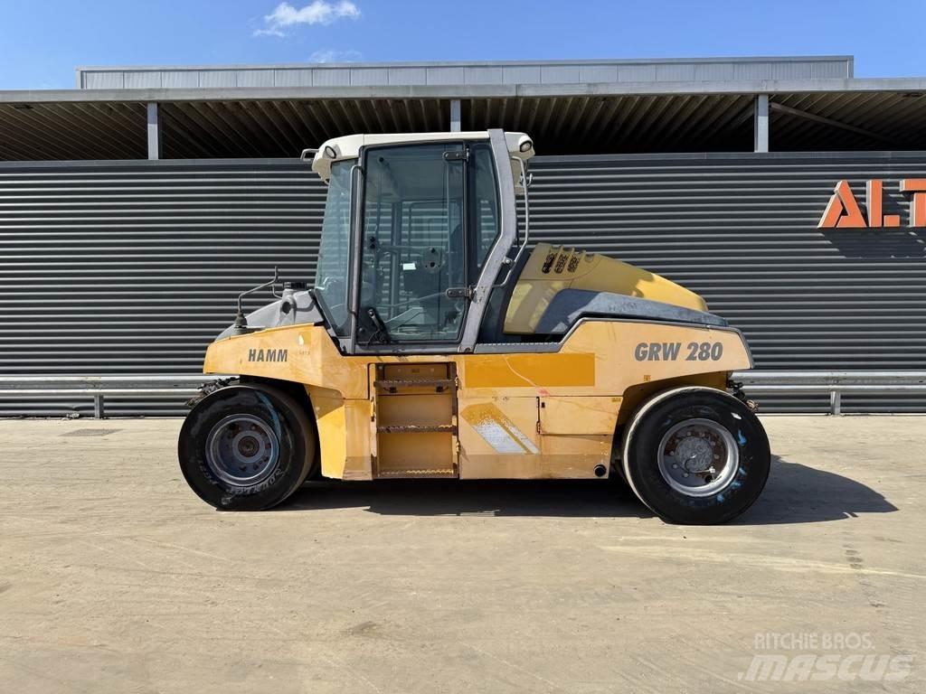 Hamm GRW 280-12H Pneumatic tired rollers