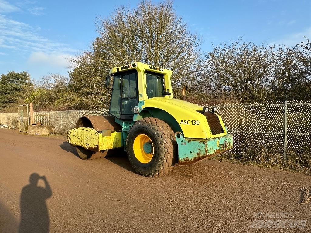 Ammann ASC 130 Single drum rollers