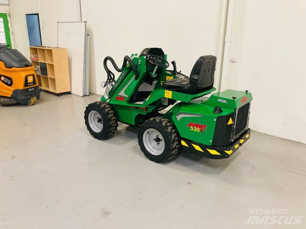 Avant 530+ Tele Mini loaders