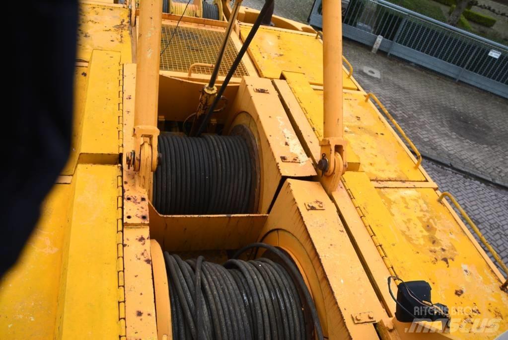 Liebherr HS 841 HD Tracked cranes