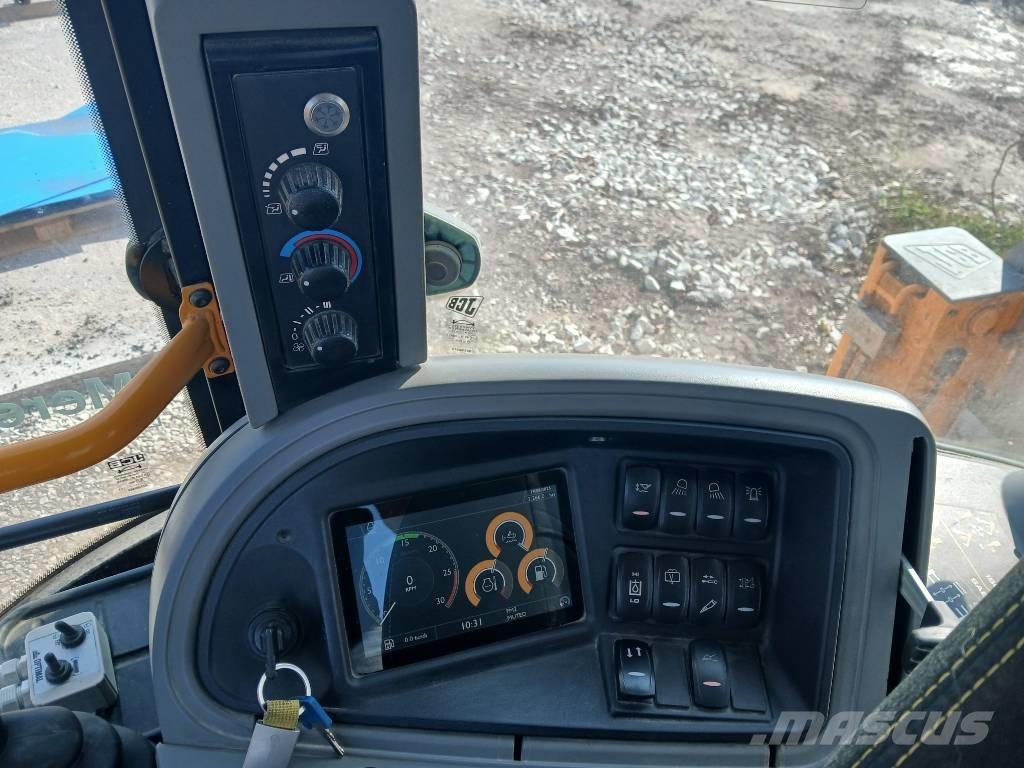 JCB 4 CX Backhoe loaders