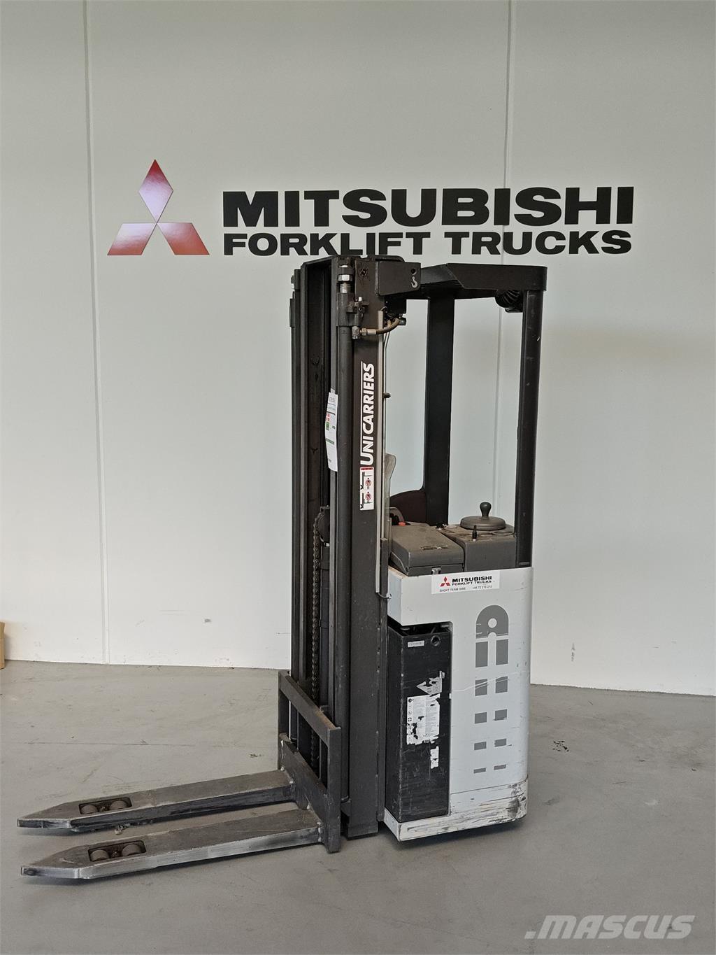 Atlet AJN160 Self propelled stackers