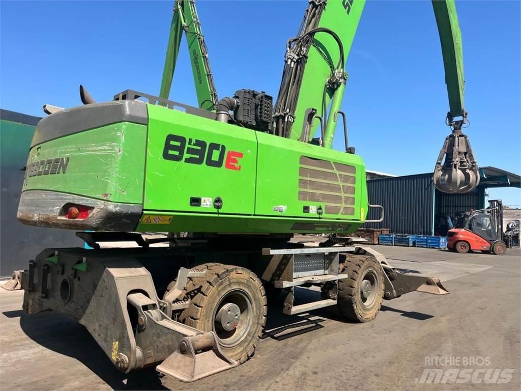 Sennebogen 830E Wheeled excavators