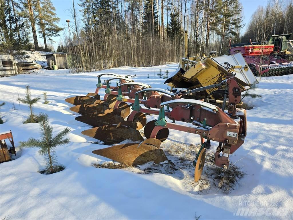 Kverneland AD85 Conventional ploughs