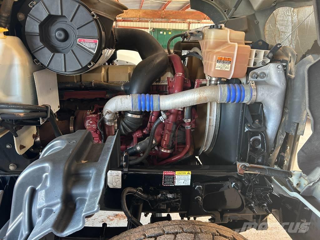 Mack Granite GU 713 Tipper trucks