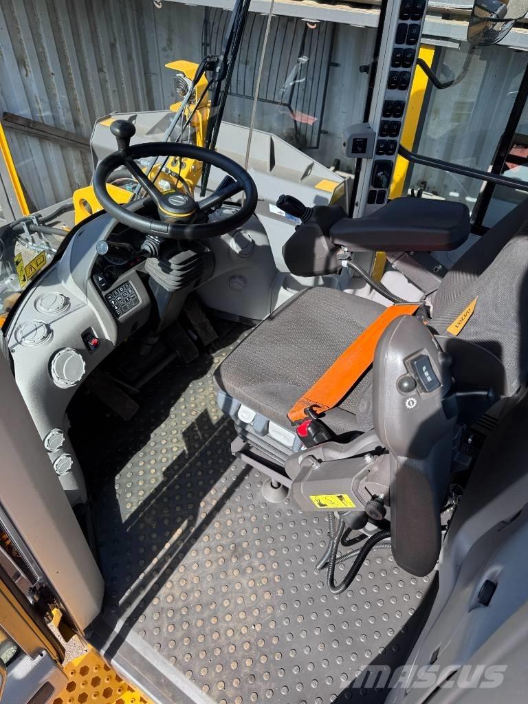 Volvo L90H Wheel loaders