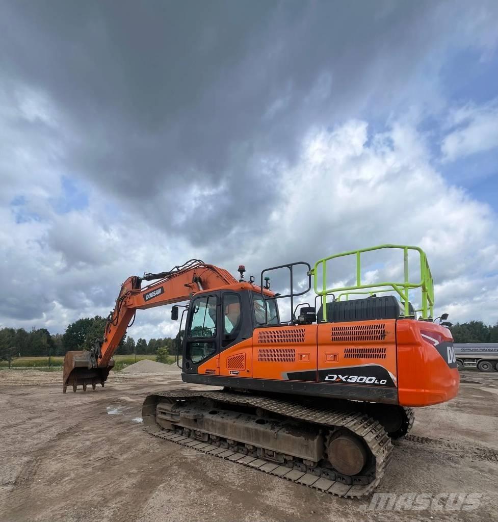 Doosan DX300-LC-7 Crawler excavators