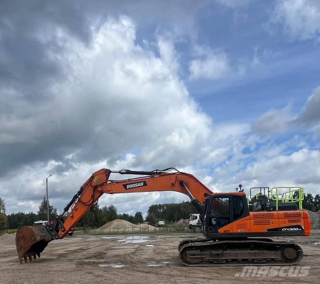 Doosan DX300-LC-7 Crawler excavators