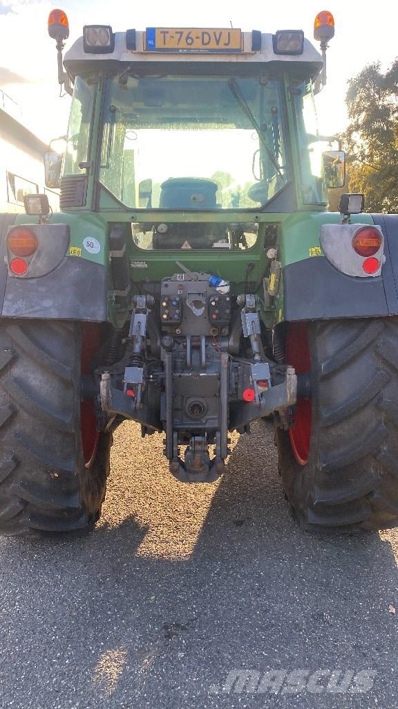 Fendt 415 Vario Tractors