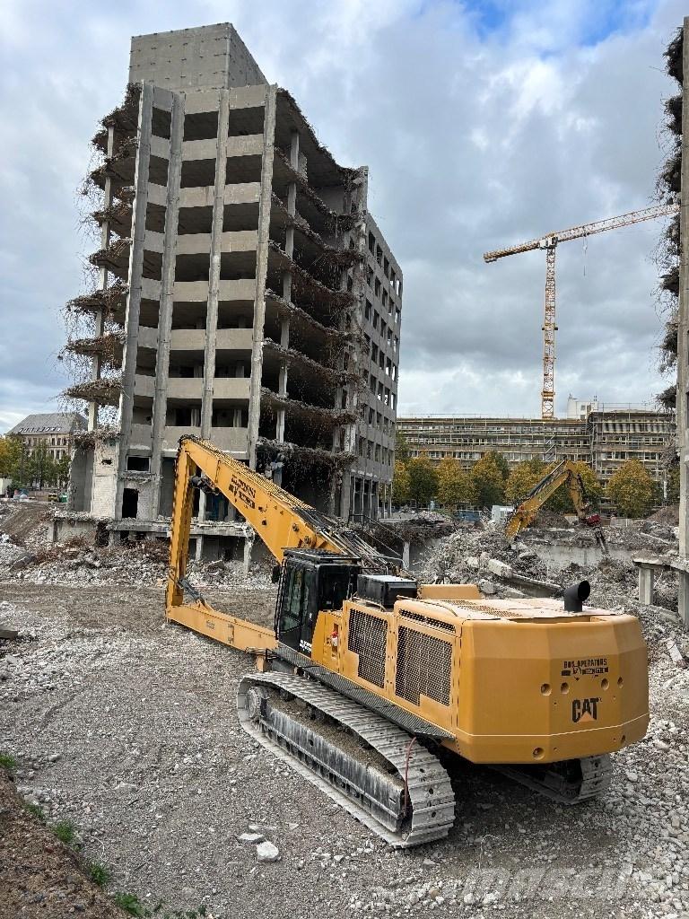 CAT 385 B UHD Demolition excavators