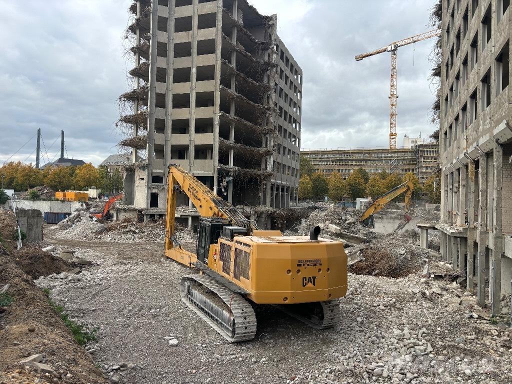 CAT 385 B UHD Demolition excavators