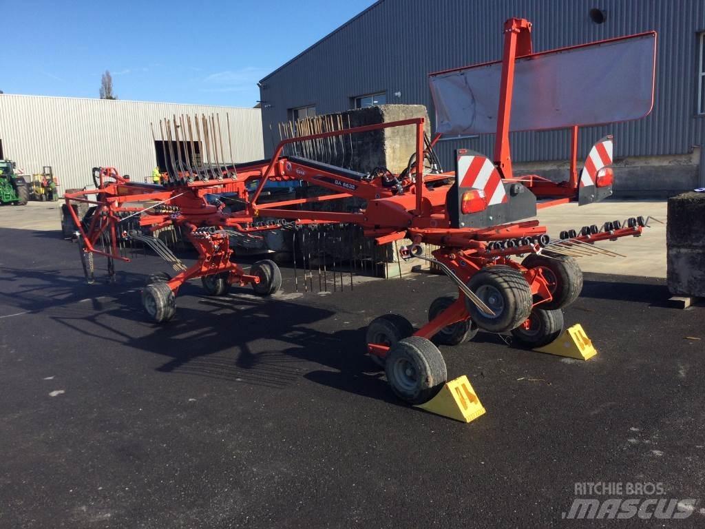 Kuhn GA6632 Windrowers