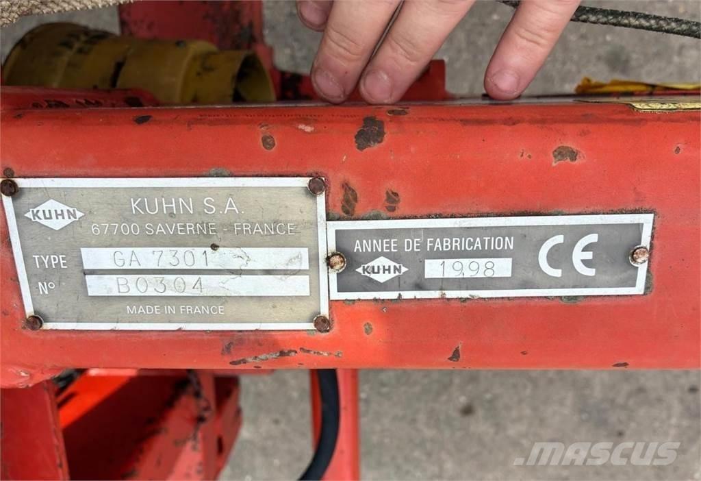 Kuhn GA 7301 Windrowers