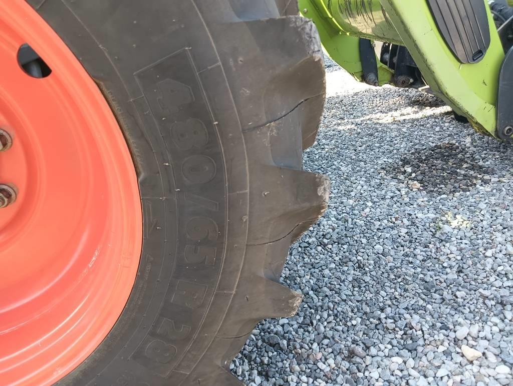 CLAAS Arion 460 Tractors