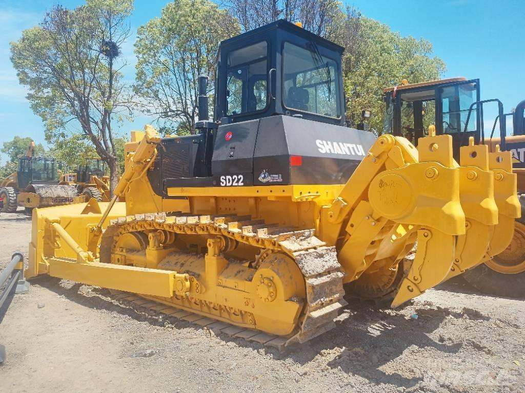 Shantui SD 22 Crawler dozers