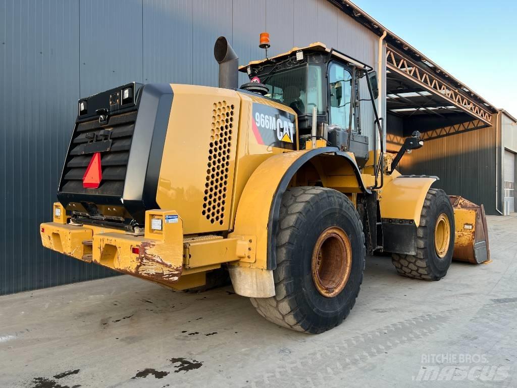 CAT 966M Wheel loaders