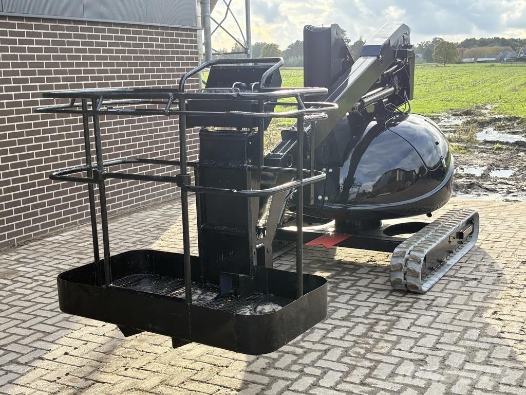 Nagano 070 Other lifts and platforms