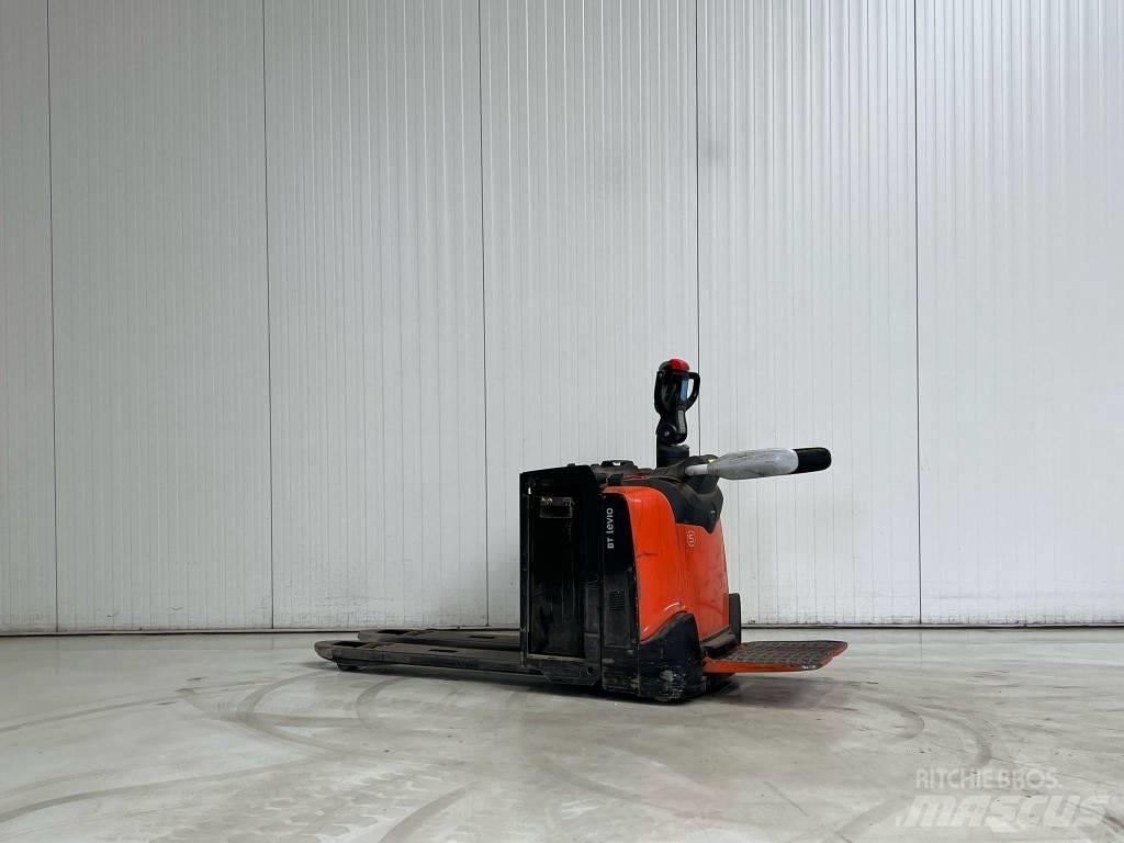 BT LPE250 Low lifter with platform
