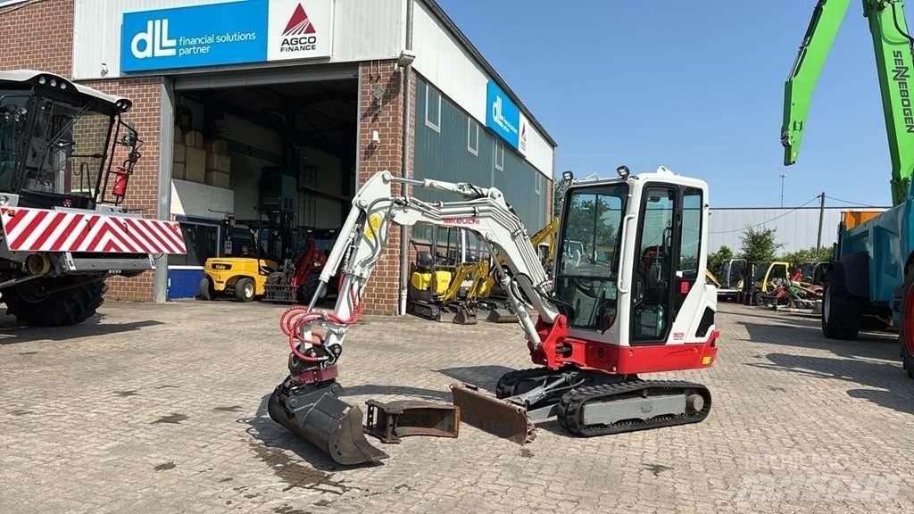 Takeuchi TB225 Mini excavators < 7t (Mini diggers)