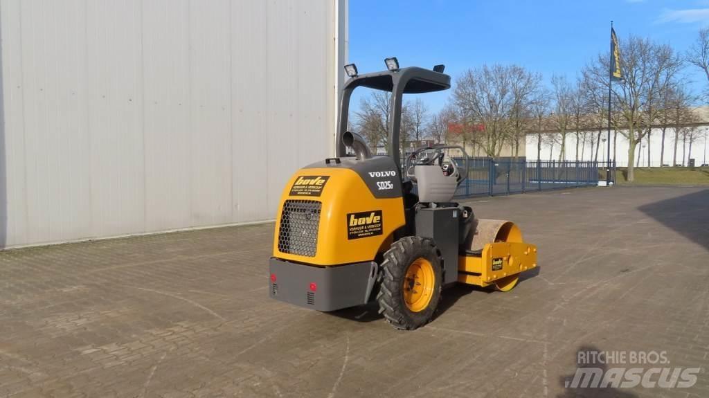 Volvo SD25D Single drum rollers