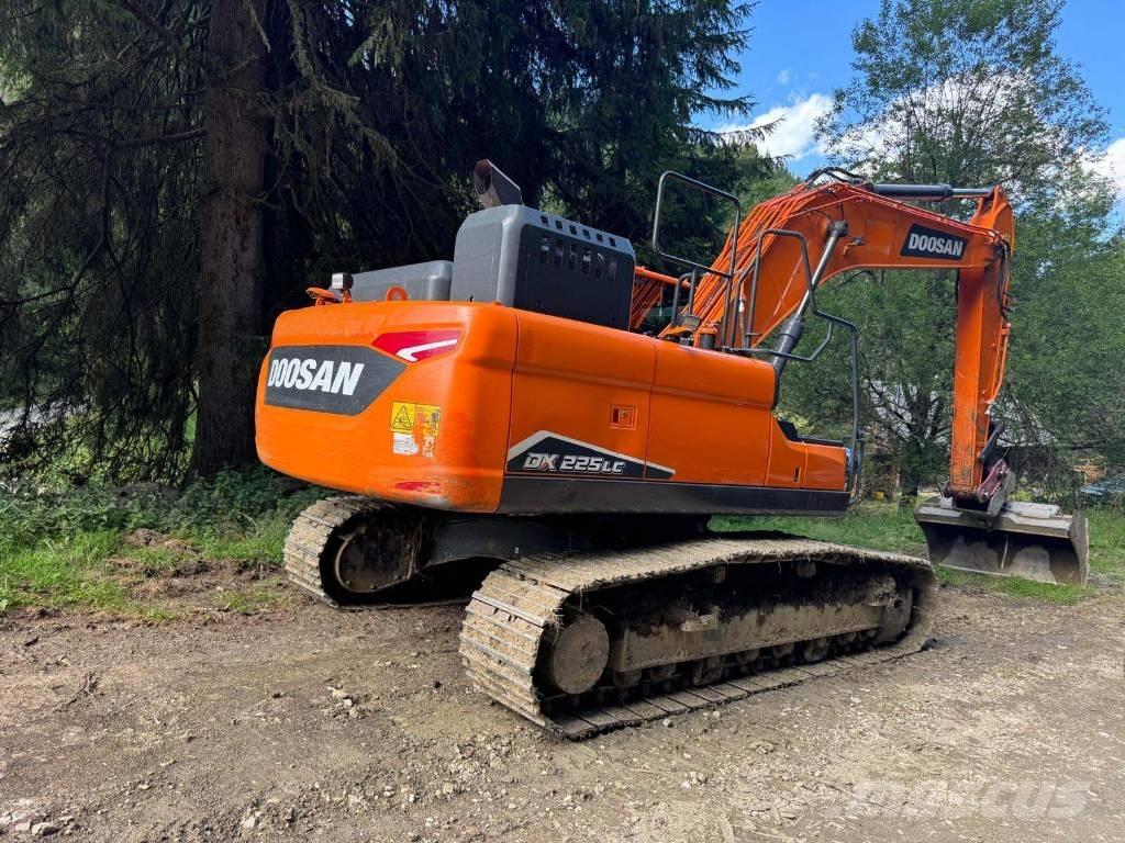 Doosan DX 225 LC-7 Crawler excavators