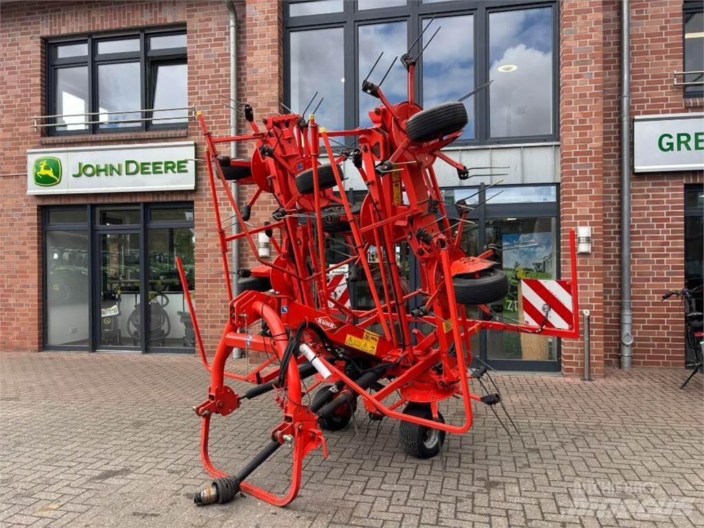 Kuhn GF 8702 Rakes and tedders