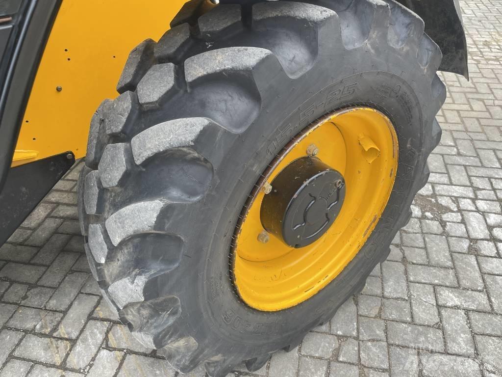 JCB 540-140     2016 Telescopic handlers
