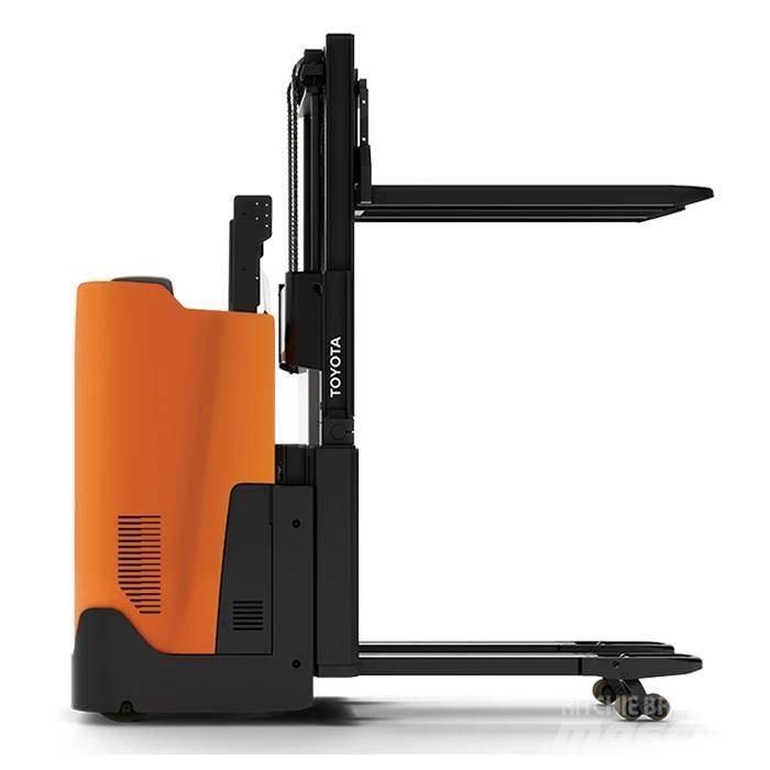 Toyota SSI200D Low lifter with platform