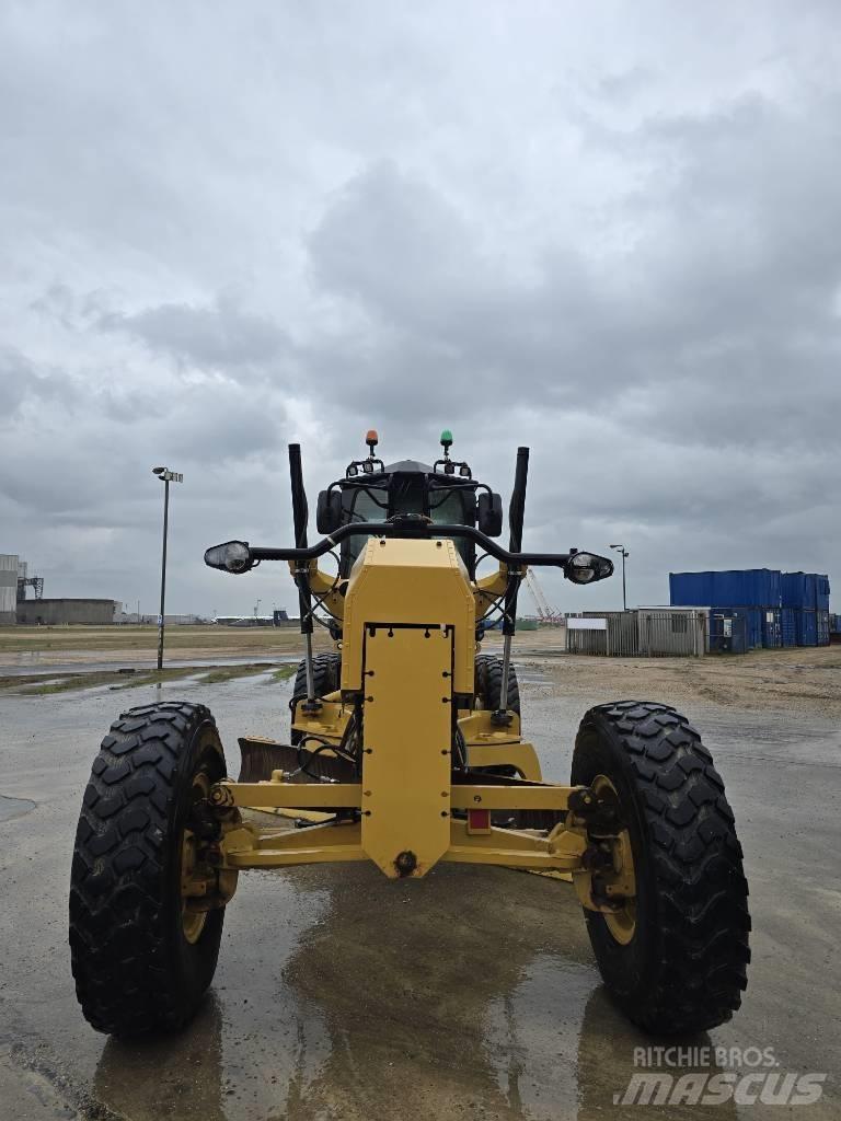 CAT 150 Graders