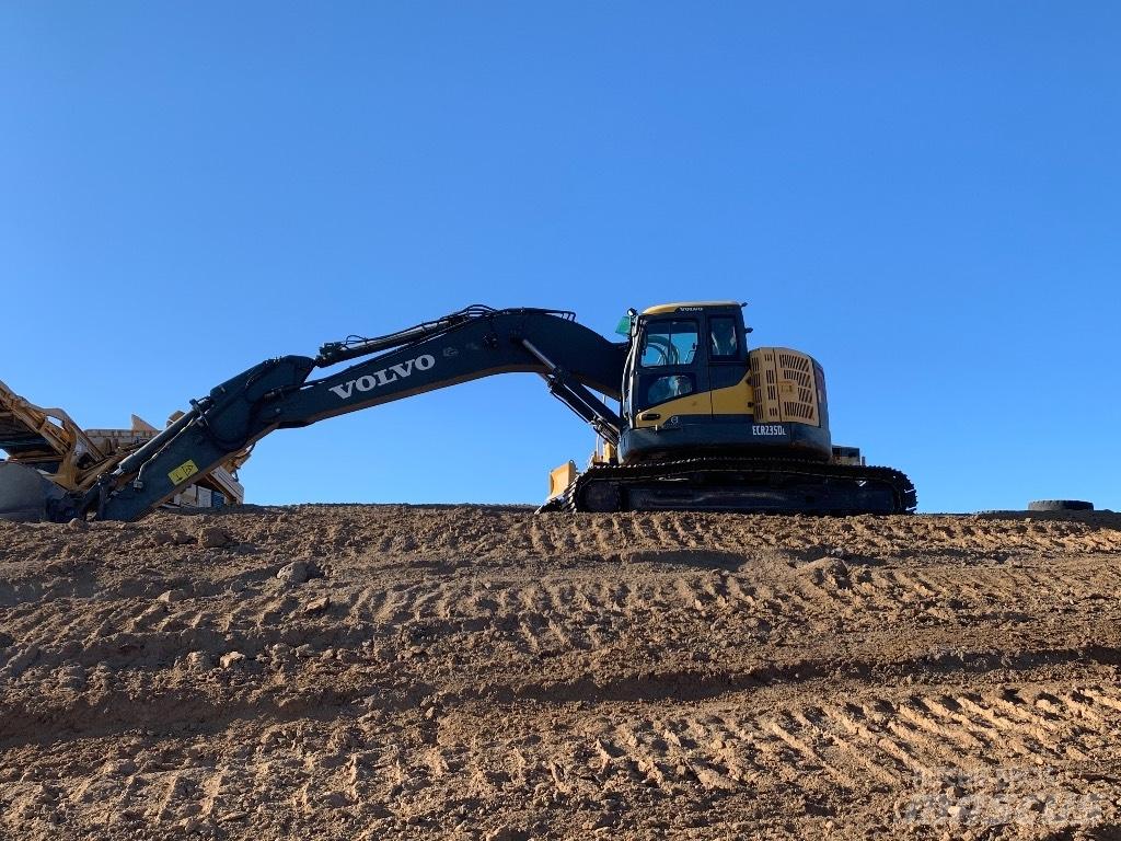 Komatsu 138 us -8 Crawler excavators