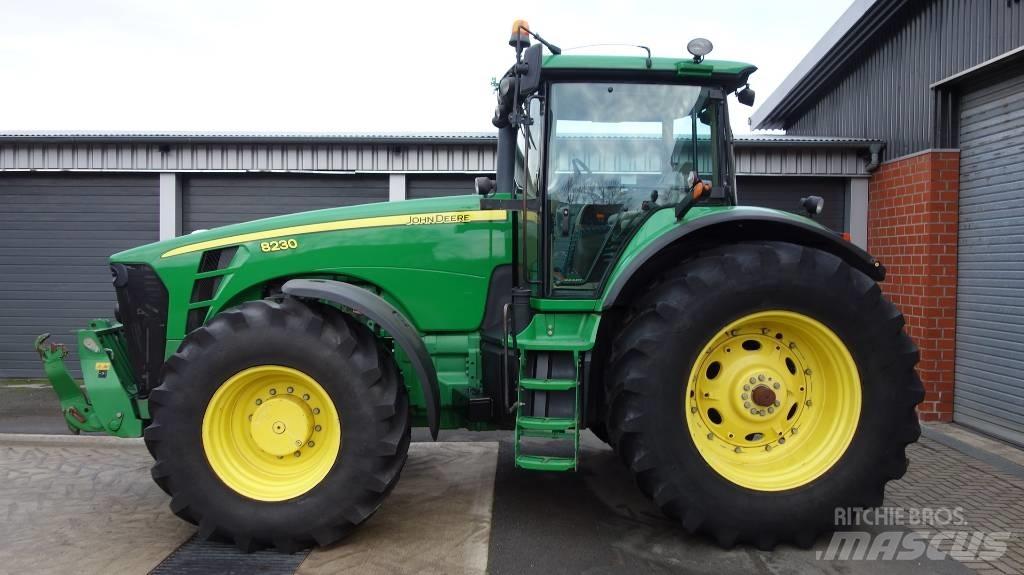 John Deere 8230 ILS Tractors