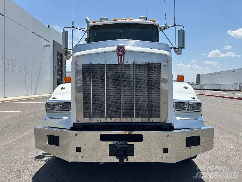 Kenworth T 800 Chassis Cab trucks