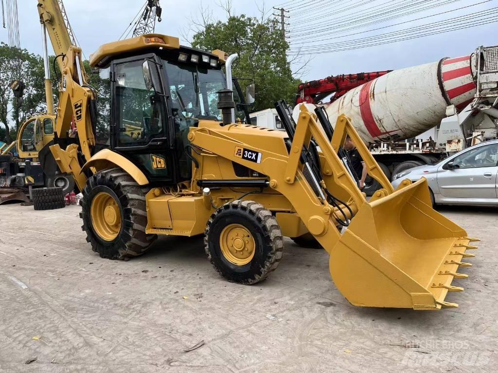 JCB 3 CX Backhoe loaders
