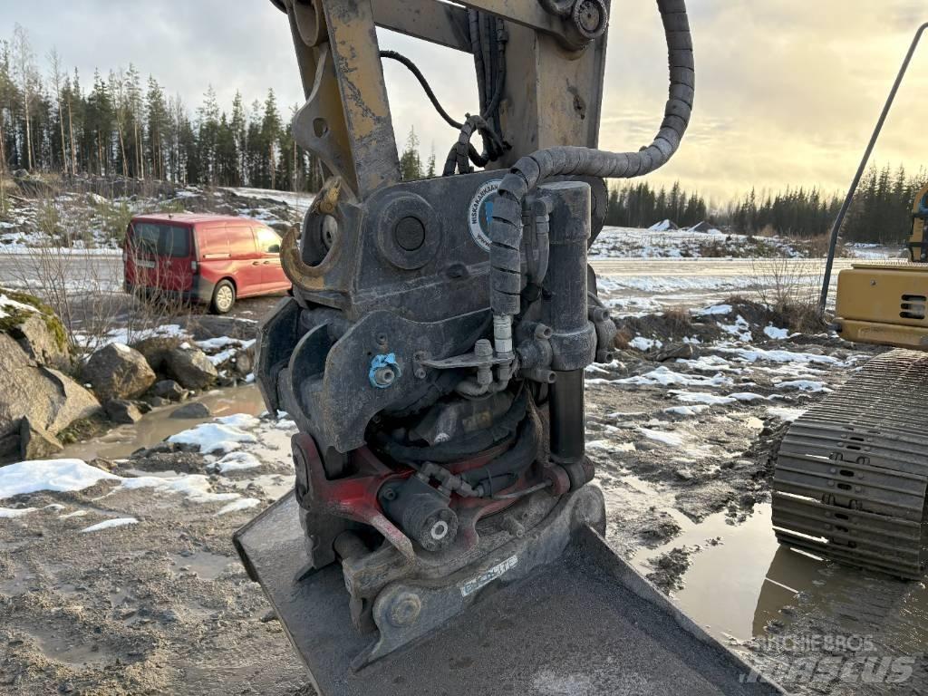 CAT 313F Crawler excavators