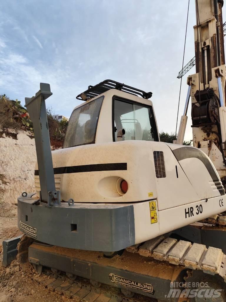 Mait HR30 Piling rigs