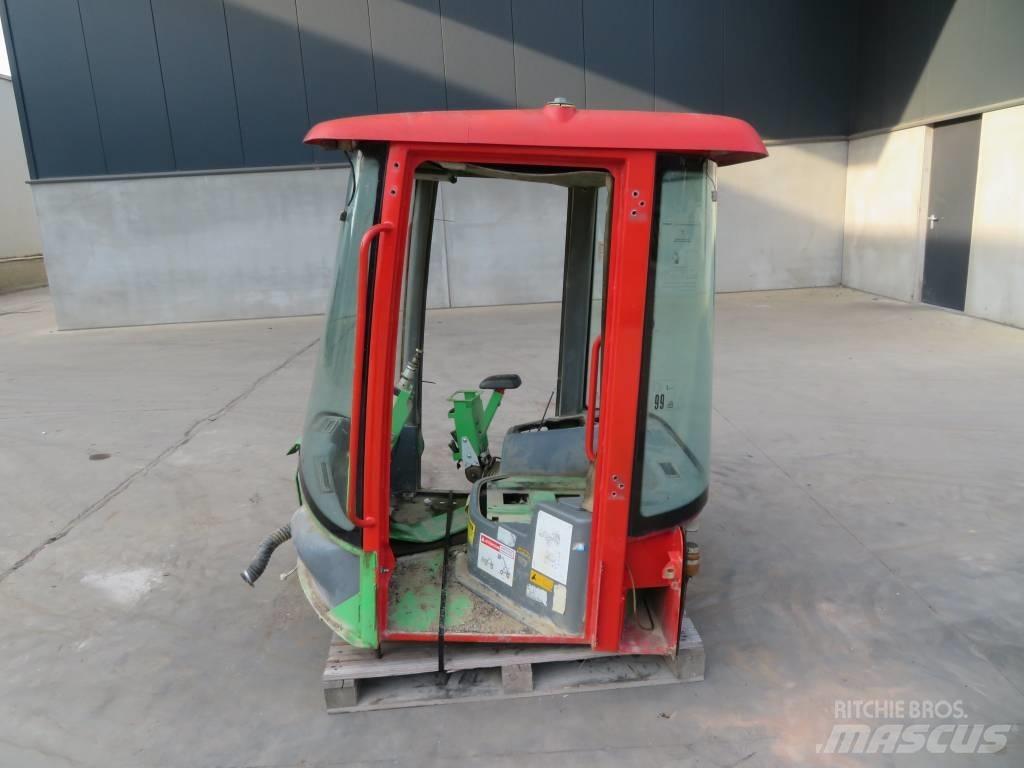 Volvo L30B / L35B Cabins and interior