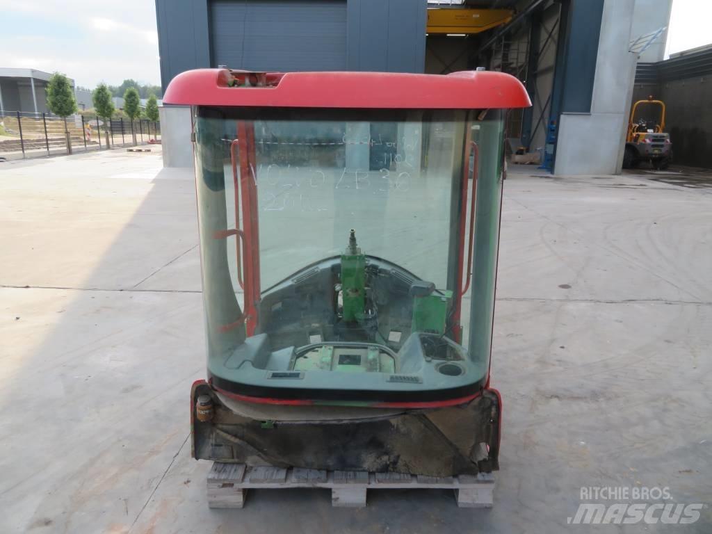 Volvo L30B / L35B Cabins and interior