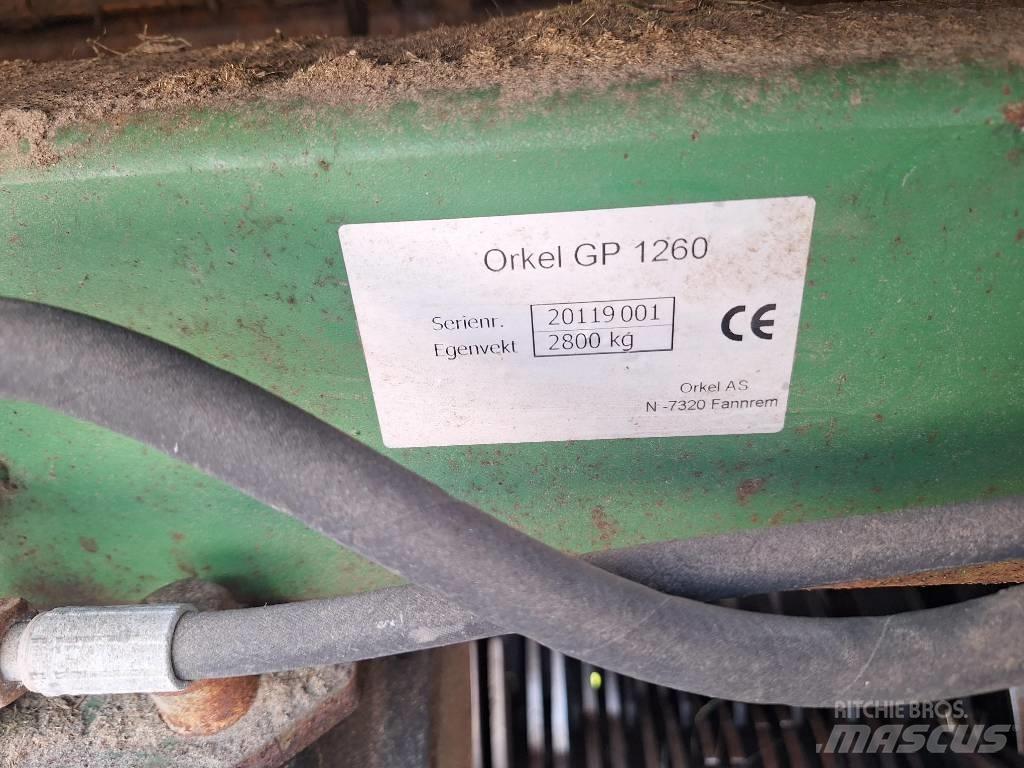 Agronic 1302 RR Round balers