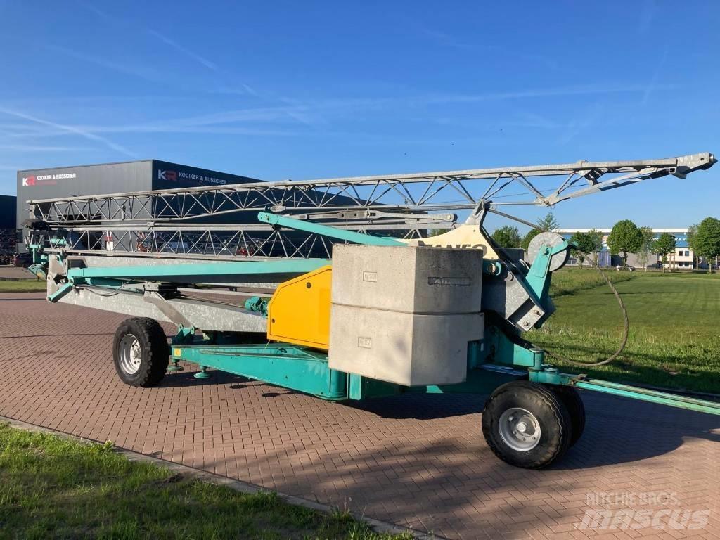 Cattaneo CM76B Self erecting cranes